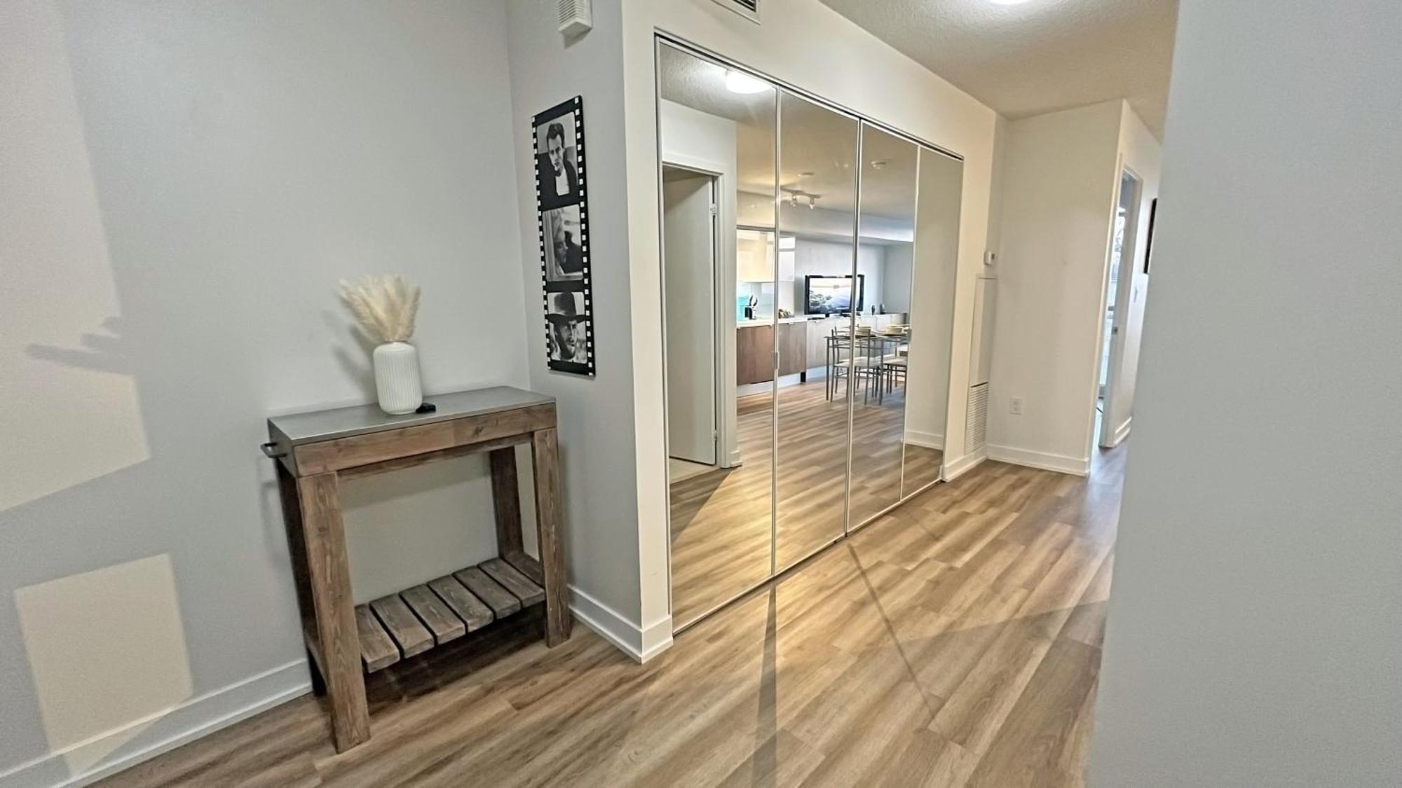 Cozy Condo In Downtown Toronto + Free Parking Luaran gambar